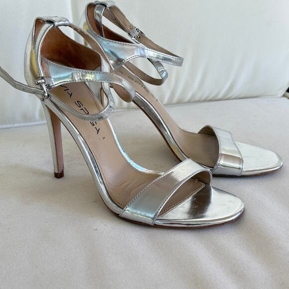 Via Spiga Ankle Wrap Heels 6.5 37 Silver Leather Sandals Cocktail Resort Cruise - Picture 2 of 5